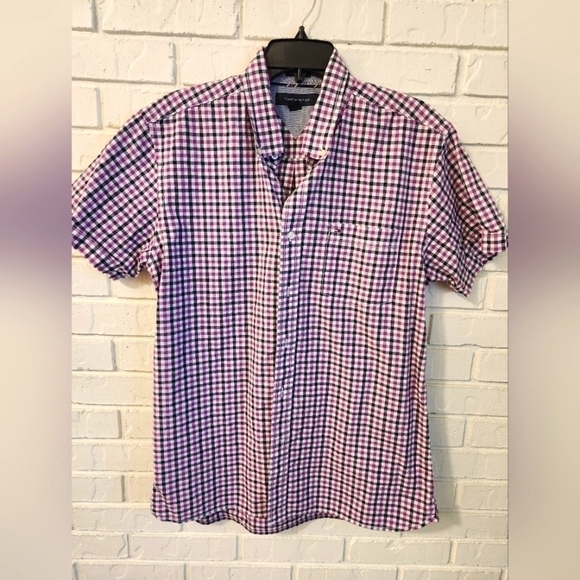 Tommy Hilfiger Button Down Shirt - Picture 1 of 9